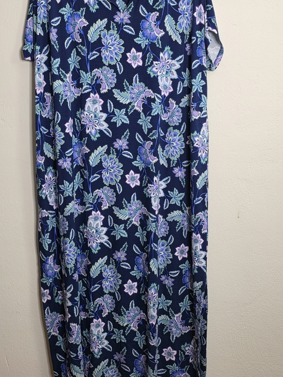 J. Jill Dresses & Skirts - J.Jill Navy Floral Print Top with Green & Purple Leaves